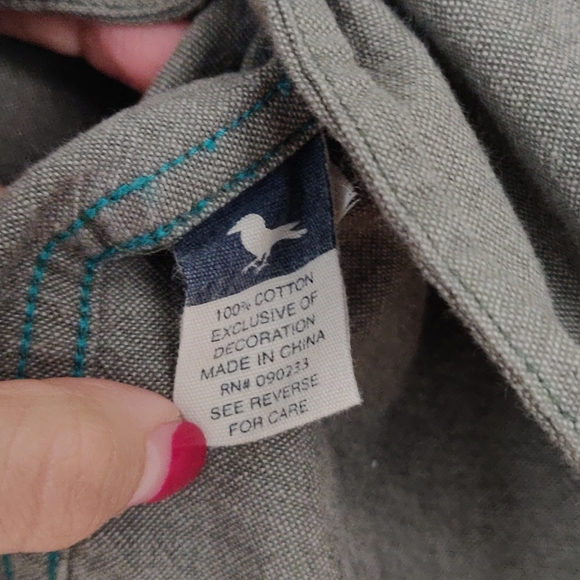 MODERN AMUSEMENT Button Down | S - Picture 10 of 11